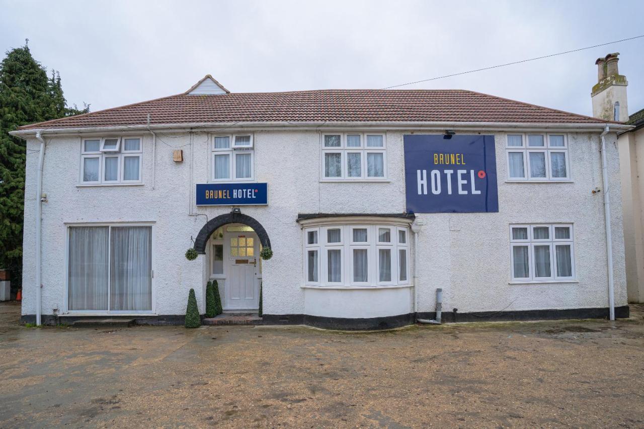Oyo Brunel Hotel Uxbridge Dış mekan fotoğraf