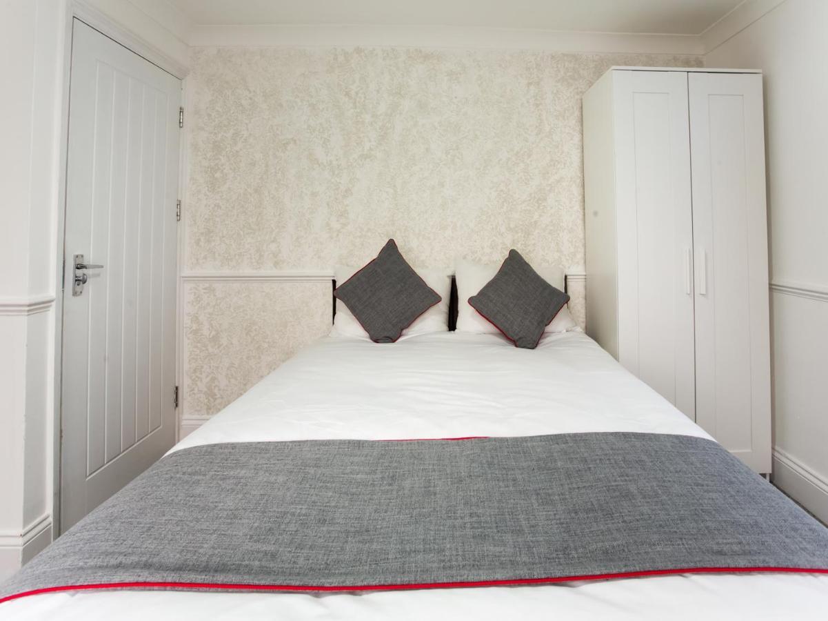 Oyo Brunel Hotel Uxbridge Dış mekan fotoğraf