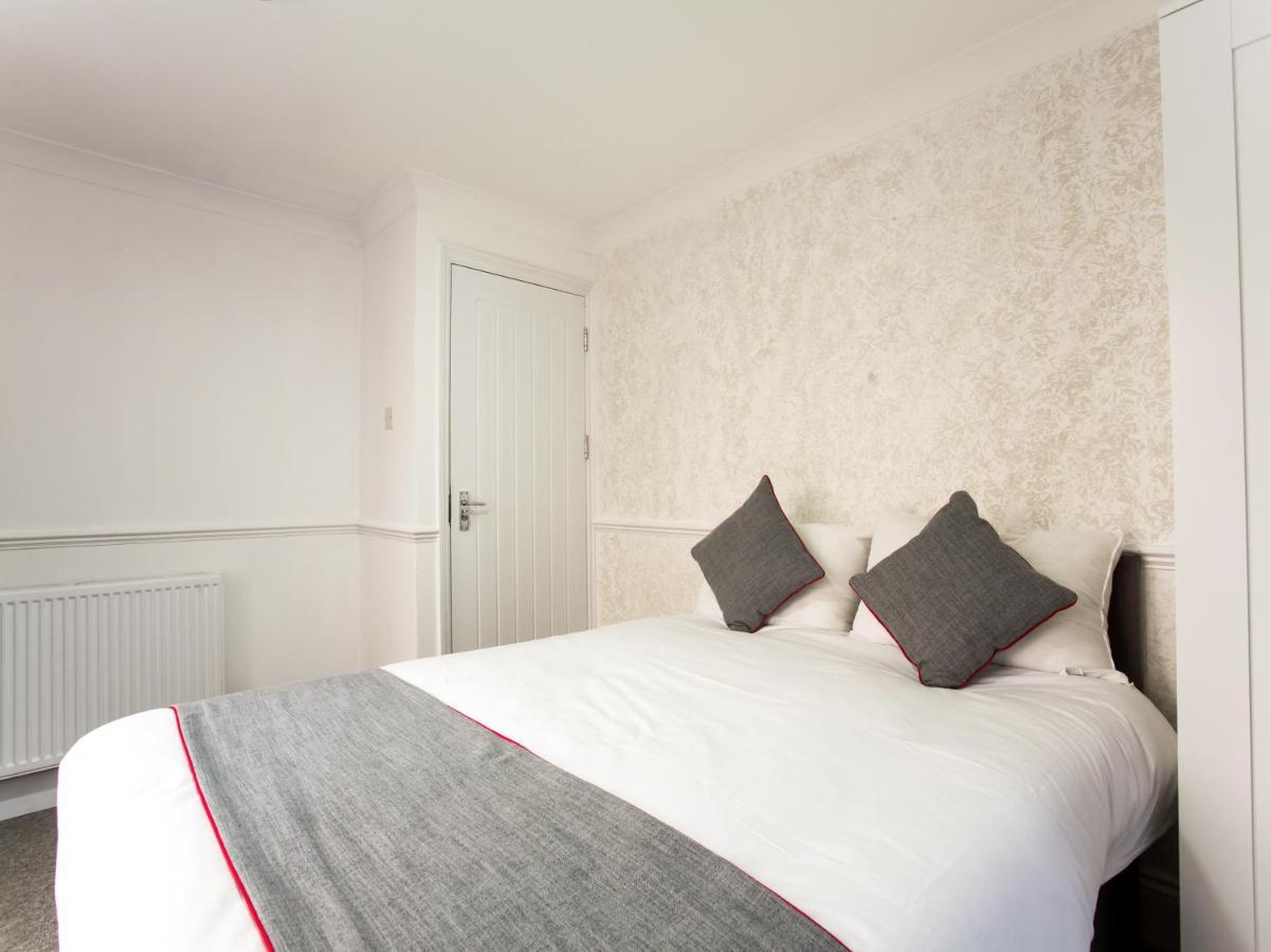 Oyo Brunel Hotel Uxbridge Dış mekan fotoğraf