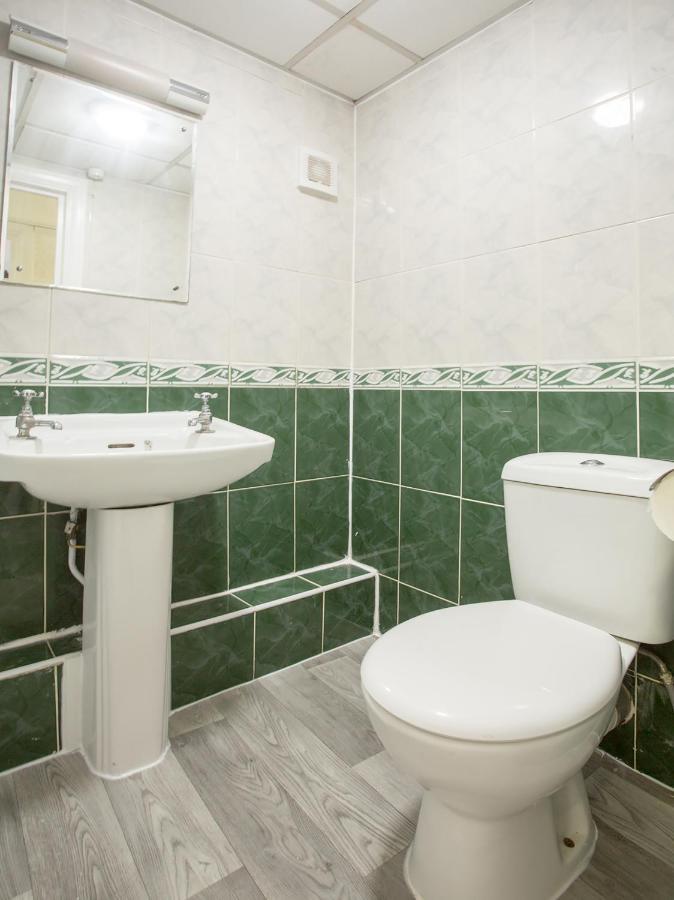 Oyo Brunel Hotel Uxbridge Dış mekan fotoğraf