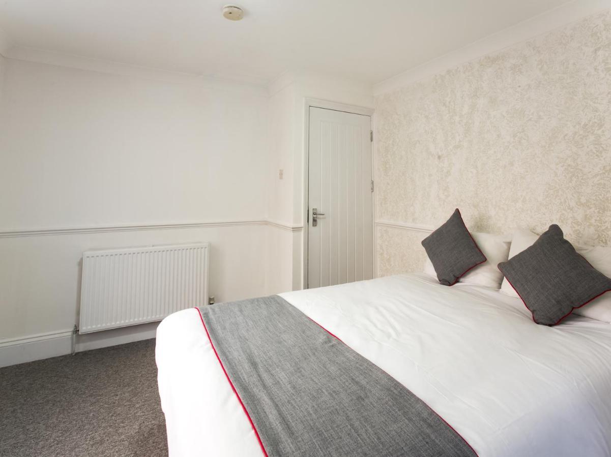 Oyo Brunel Hotel Uxbridge Dış mekan fotoğraf