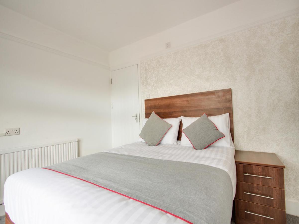Oyo Brunel Hotel Uxbridge Dış mekan fotoğraf
